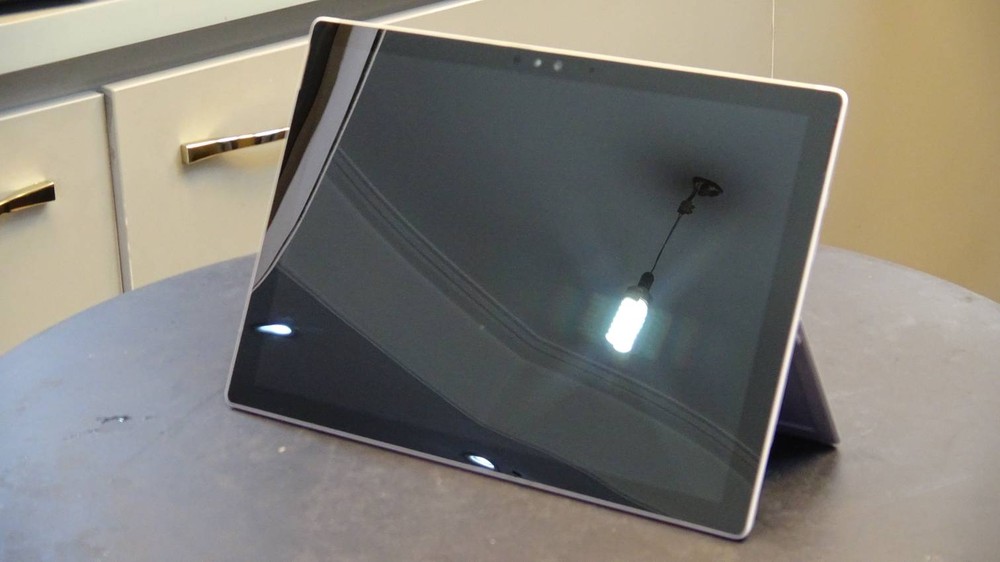 دستگاه Microsoft Surface Pro 4