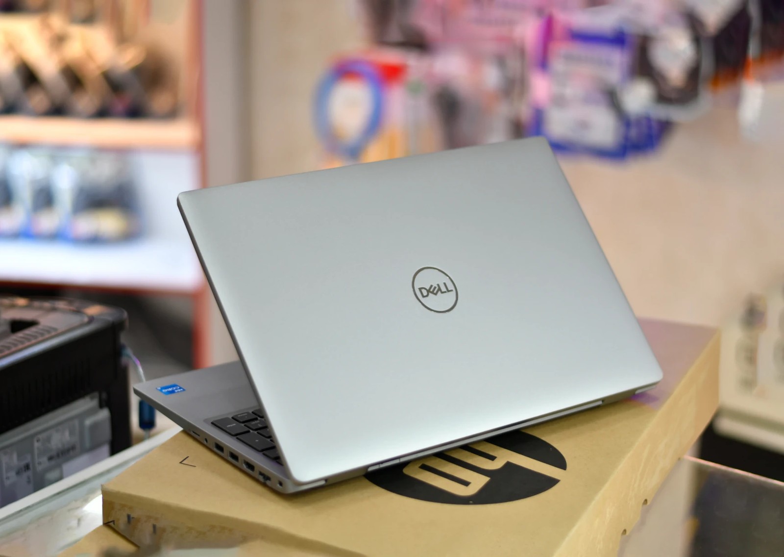 لپ تاپ نسل یازدهمی مالتی مدیا مدل Dell LATITUDE 5520
