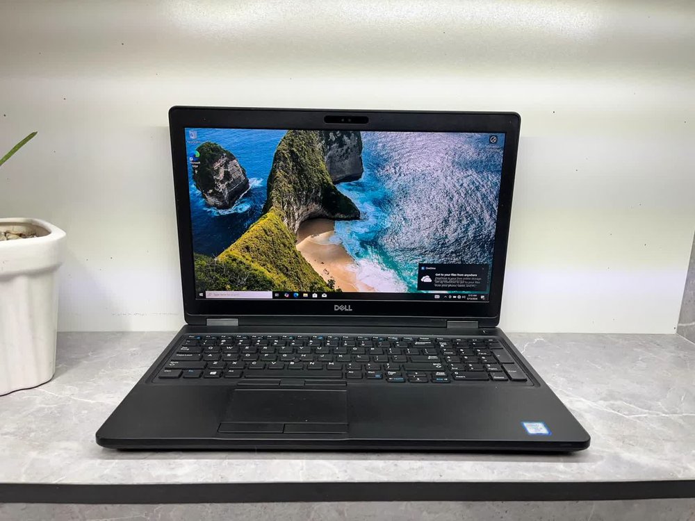 لپ تاپ 15.6 اینچی دل مدل Dell latitude 5570 – Corei7 6200U-2GB AMD