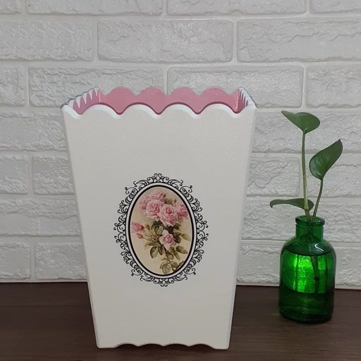 سطل چوبی دکوپاژ ضدآب با قابلیت تغییر طرح و رنگ و سایز دکوپاژ شیکوپاژ فیلبندشاپ مدل 846178