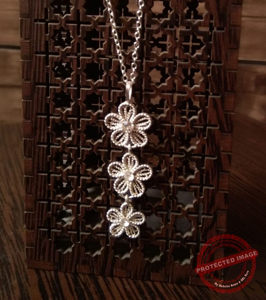 Five feather flower tapestry silver pendant - Iranian Art Holding