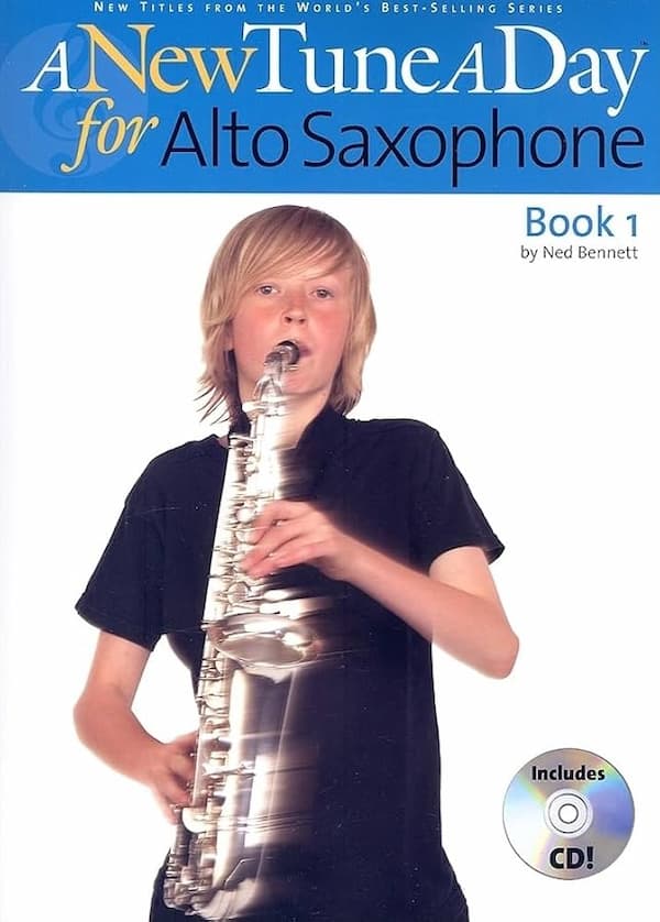 دانلود کتاب A New Tune a Day: Alto Saxophone Book 1 از Hemethod | آموزش گام‌به‌گام ساکسوفون آلتو با فایل‌های صوتی