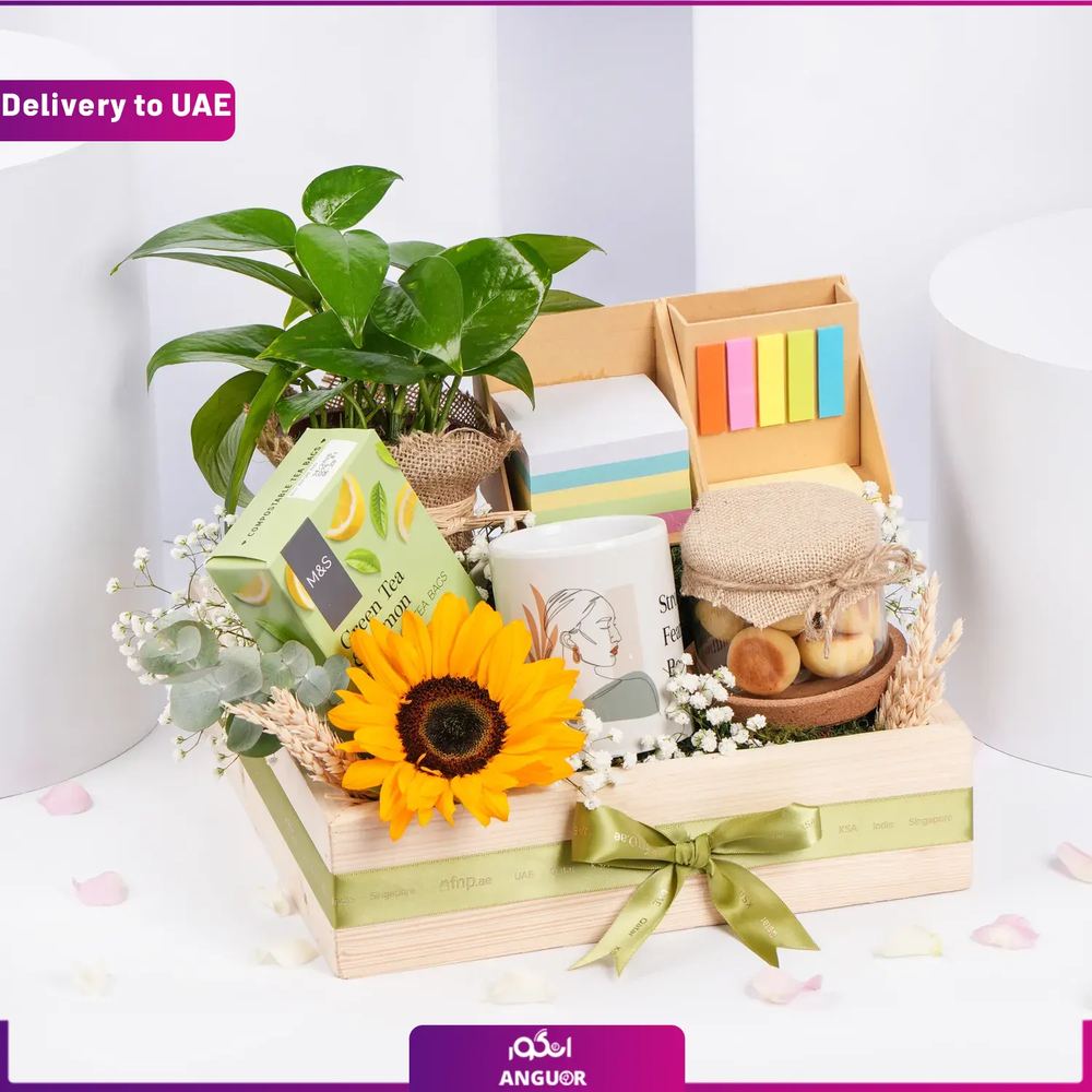 پک هدیه با گل ( ارسال به دبی و امارات)