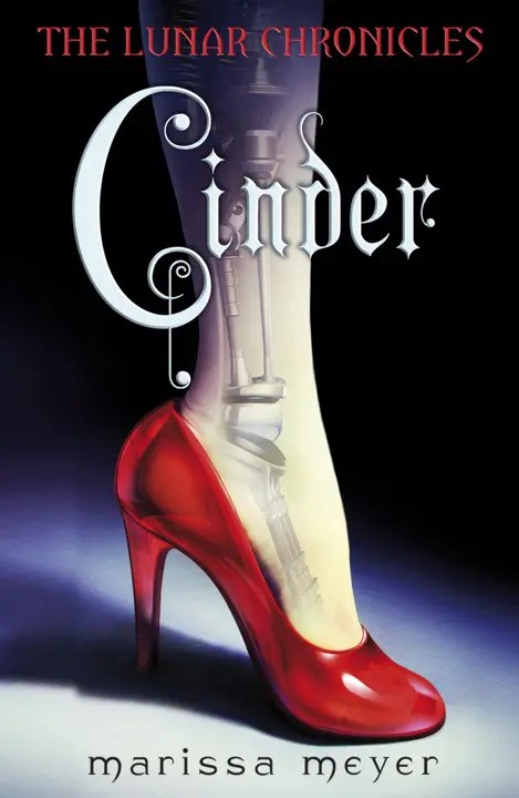 دانلود نسخه کامل کتاب صوتی انگلیسی سیندر، اثر ماریسا میر (از مجموعه‌ی قصه‌های ماه) Cinder by Marissa Meyer