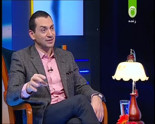چرا نباید به خودتان برچسب بیماری روحی و روانی بزنید؟ پاسخ از دکتر دیوید برنز روانپزشک شهیر آمریکایی - اسمارت فایل