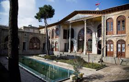 تحقیق بررسی دقیق و کامل حسينیه بيگلربيگي - اسمارت فایل