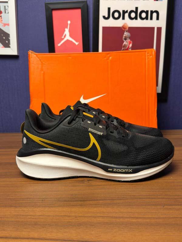 Nike zoom vomero 17 نایک زوم