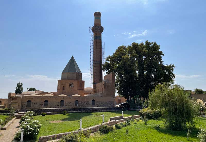 تحقیق در مورد شهرستان نطنز