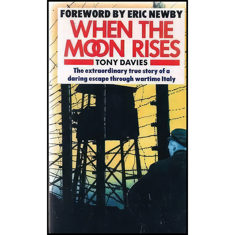 کتاب When the Moon Rises اثر Tony Davies انتشارات Sphere Books