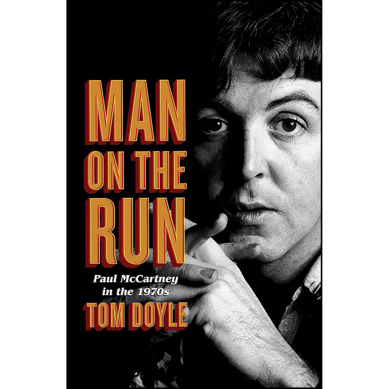 کتاب Man on the Run اثر Tom Doyle انتشارات Ballantine Books