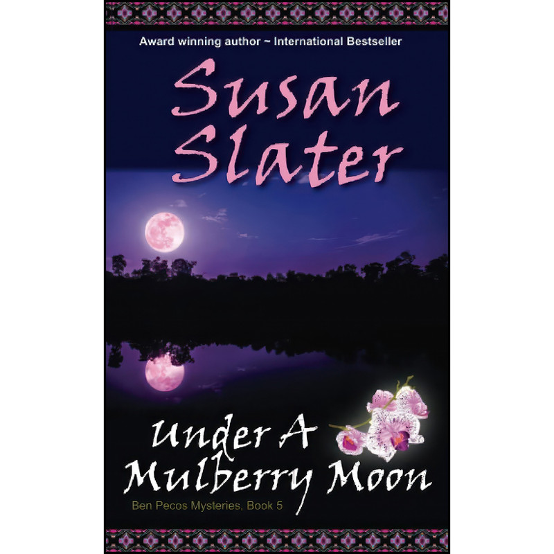کتاب Under A Mulberry Moon اثر Susan Slater انتشارات تازه ها