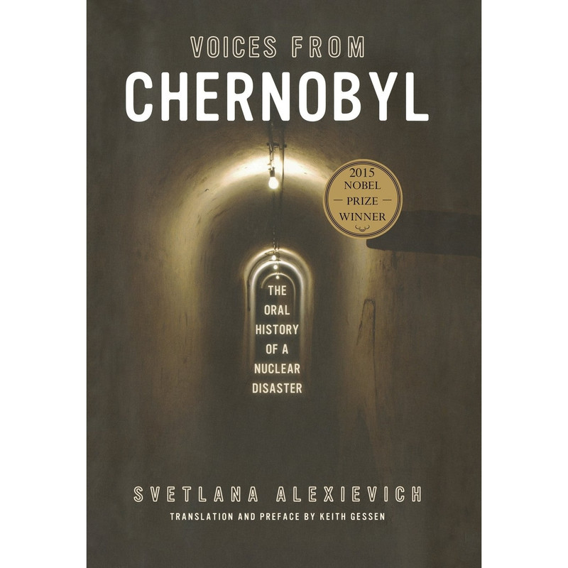 کتاب Voices from Chernobyl اثر Svetlana Alexievich and Keith Gessen انتشارات Lightning Source Inc