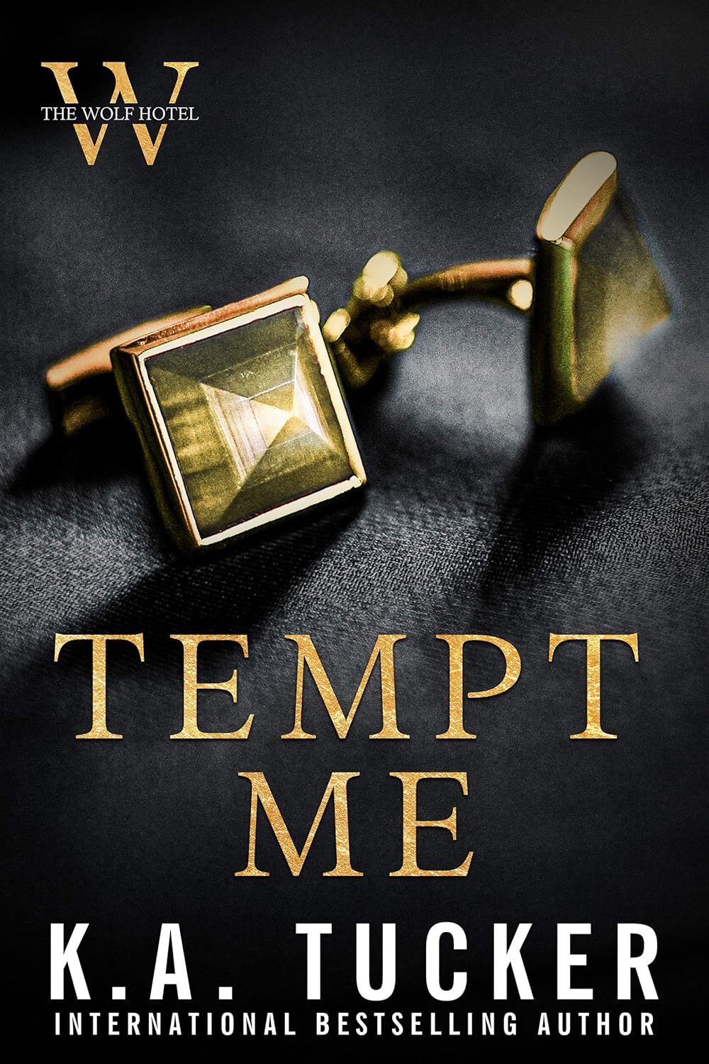 کتاب Tempt Me (The Wolf Hotel Book 1) اثر K.A. Tucker