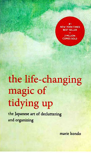 کتاب The Life Changing Magic of Tidying Up (جادوی نظم)