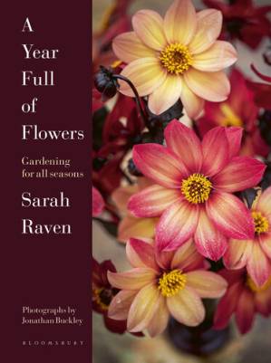 دانلود کتاب A Year Full of Flowers: Gardening for All Seasons