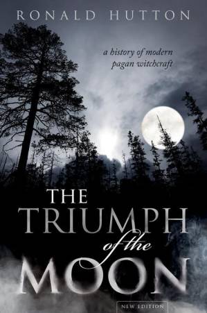 دانلود کتاب The Triumph of the Moon: A history of modern pagan witchcraft