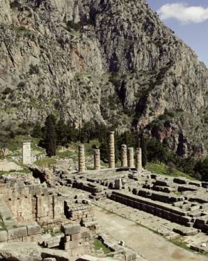 دانلود کتاب The Archaeological Museum of Delphi