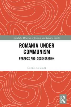 دانلود کتاب Romania under Communism: Paradox and Degeneration