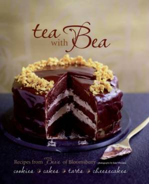 دانلود کتاب Tea with Bea: Recipes from Bea’s of Bloomsbury
