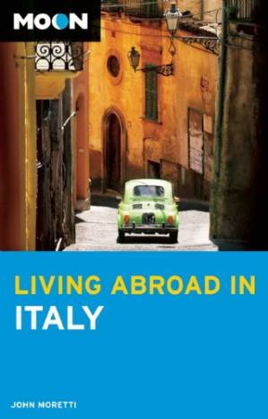 دانلود کتاب Moon Living Abroad in Italy